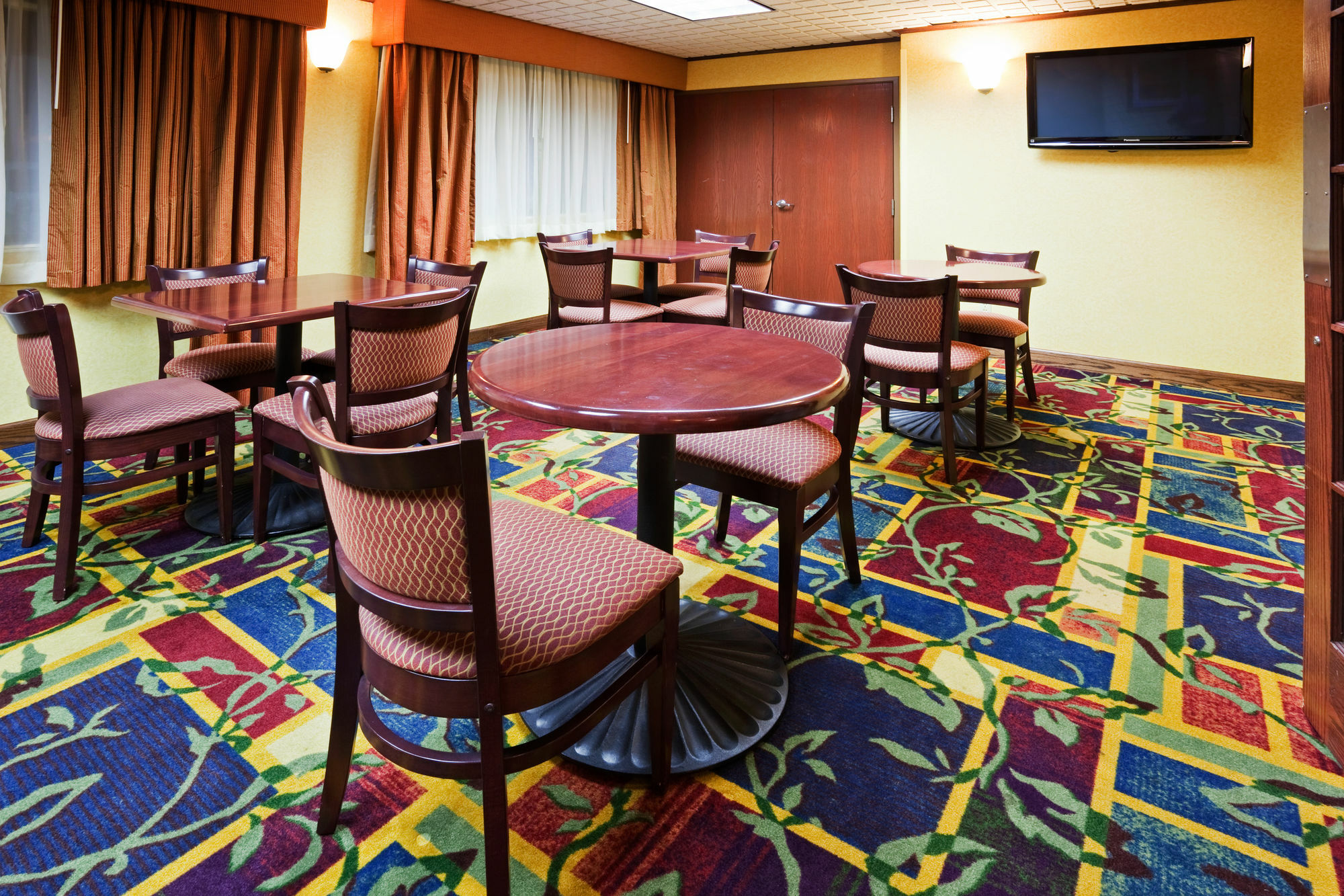 Holiday Inn Express Hotel & Suites Coon Rapids - Blaine Area, An Ihg Hotel Esterno foto